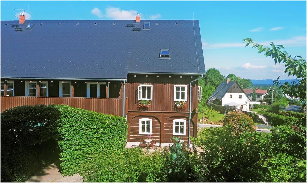 Pension U Lipy Bynovec Exterior photo